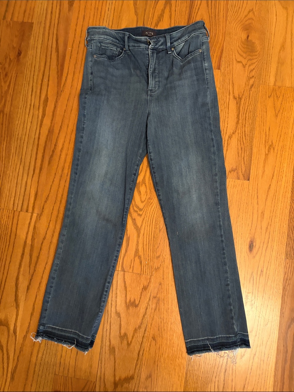 Classic Women's Mid Wash Blue Straight Jeans